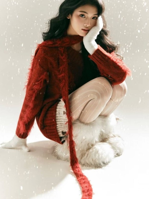 2025 New Red Sweater Art Photo - Photography Studio のレビューと価格