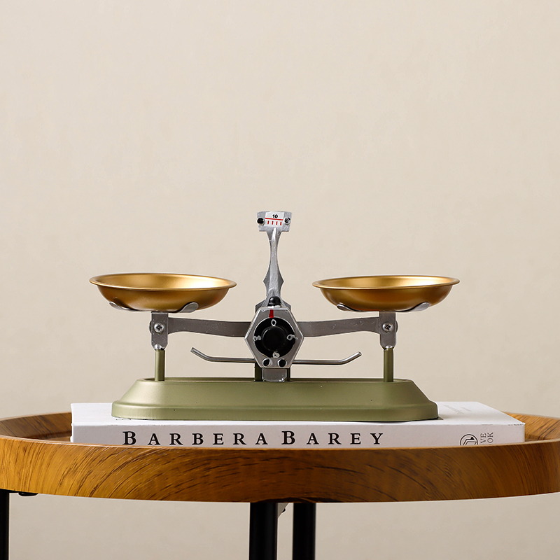 ‌Minimalist Iron Balance Sculp - Photography Zen のレビューと価格