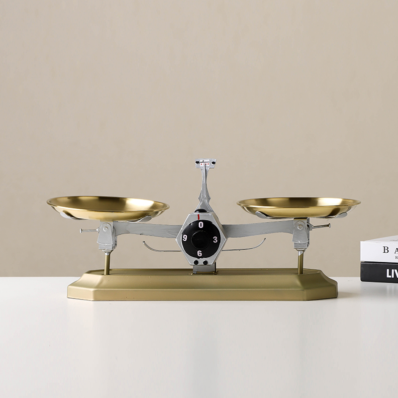 ‌Minimalist Iron Balance Sculp - Photography Zen のレビューと価格