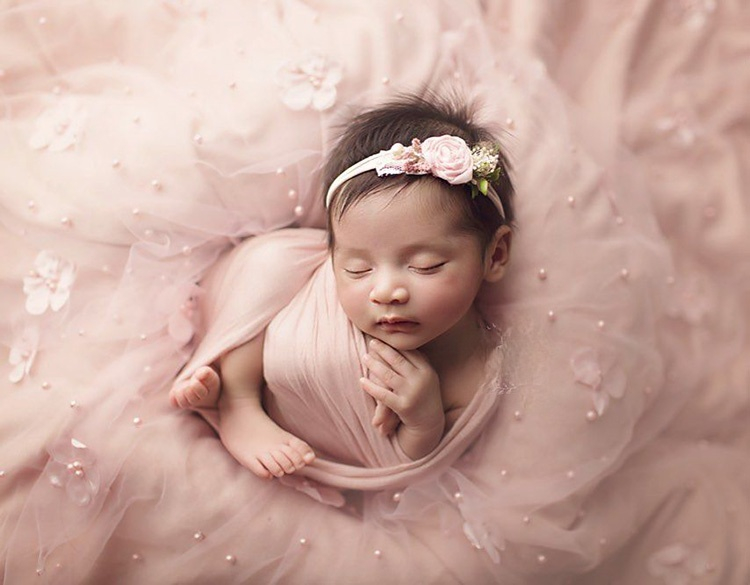 Newborn Photography  Wrap  Bla - Photography Life のレビューと価格